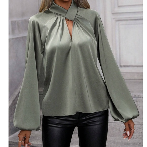 07 Classic Twist Detail Cut out Satin Long Sleeve Top - Picture 12 of 15